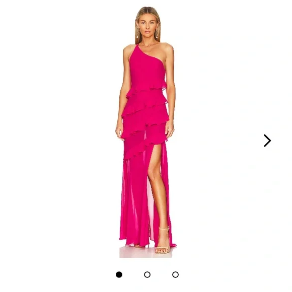 Lovers & Friends Junette Gown - Picture 1 of 8